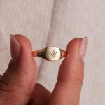 Personalized signet ring women and men, gold or 925 silver ring, engraved jewelry, perfect gift for her, minimalist signet ring for couples